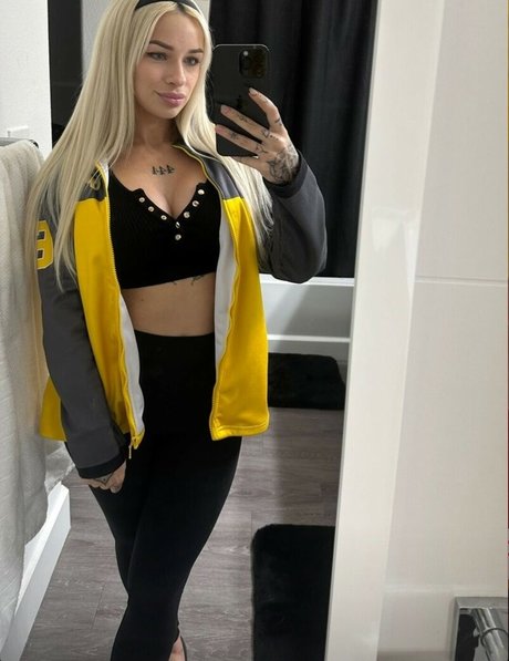 lindseyparanormal pornstar nice img