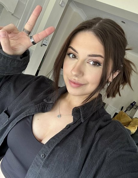 lesbian orgy onlyfans porno pic