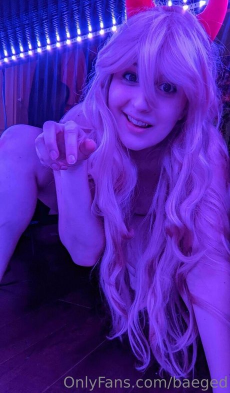 baeged art star images