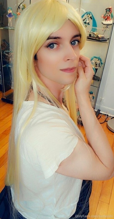 samaishi star naked pic