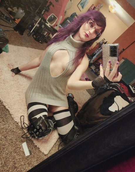 curvy shemale onlyfans free nude images