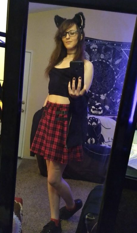 Sora Blackheart adult model picture