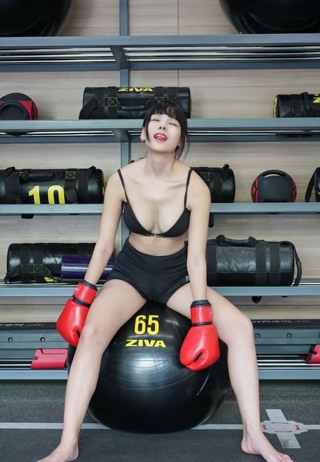 Beeko Pinknavy nudes actress picture