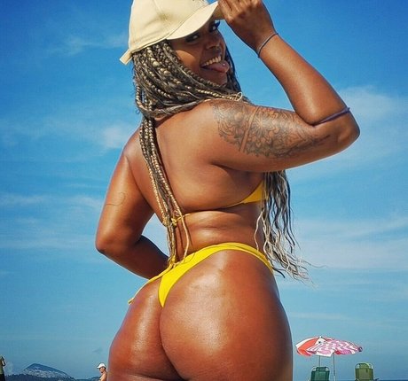 Helo Rocha erotic model gallery