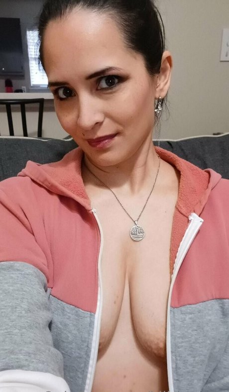 Killrbeauty model naked img