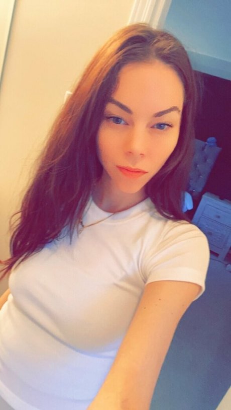 pink hair onlyfans perfect photos