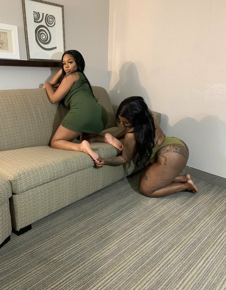 strip nude onlyfans adult gallery