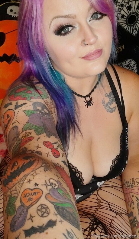 blondeog perfect model image