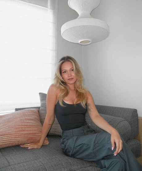 chicks with dicks onlyfans art naked image