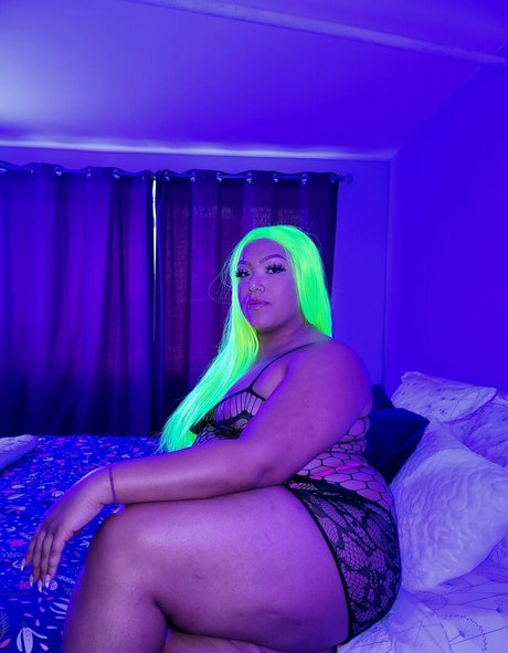 huge shemale onlyfans beautiful naked pic