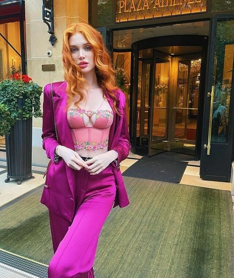 plus size onlyfans pornographic image