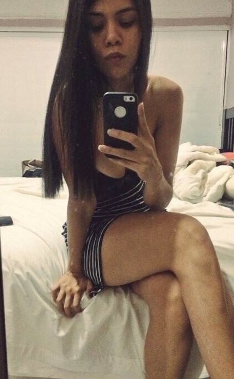 Wen Fuentes nudes model image