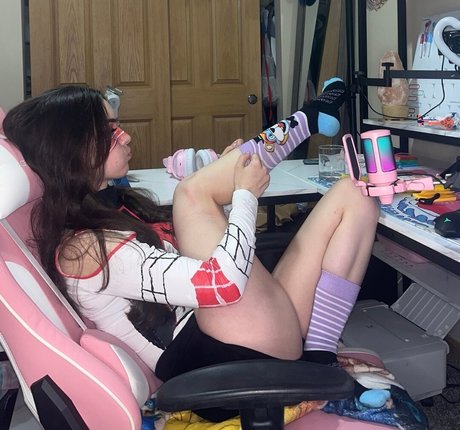 Awkspew roo2 model hd images