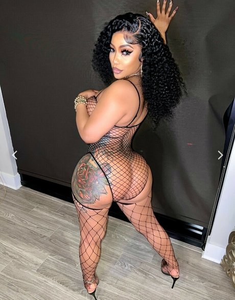 irenethedream nudes star archive