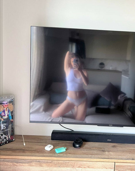 beautiful babe onlyfans nudes gallery