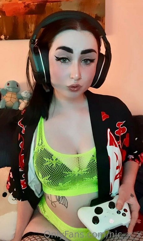 nic x x pornstar exclusive gallery