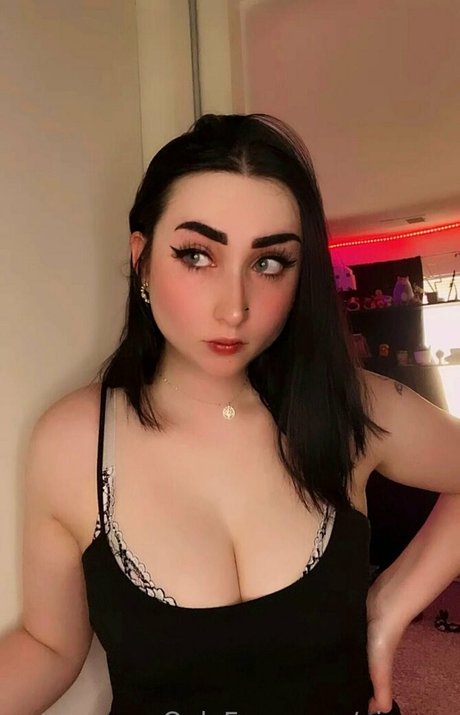 nic x x perfect model images