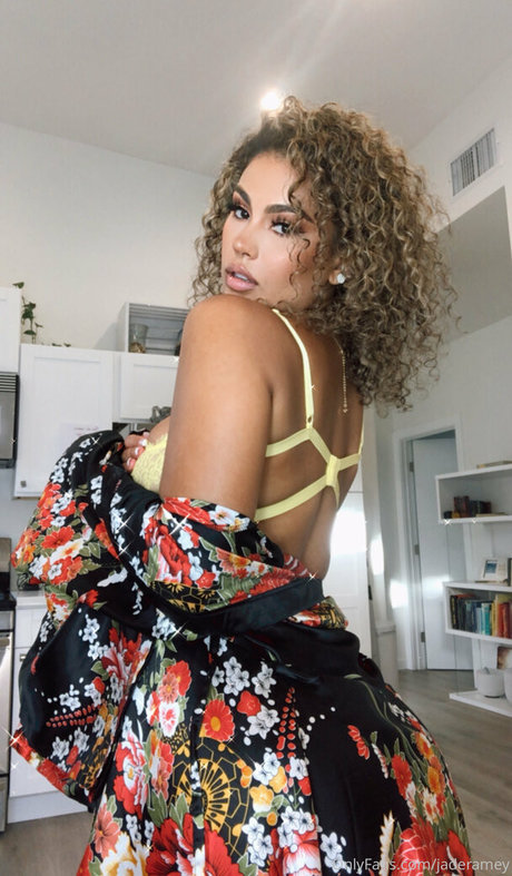 college girl onlyfans free porn pic