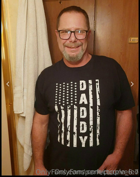 purple leo beautiful actress pic