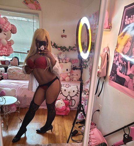 Lilrawrs star hot img