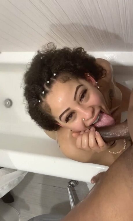 Gabbygotfans exclusive model pic