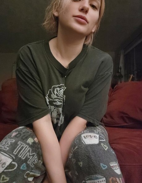 Jennifer Van Damsel pretty pornstar img