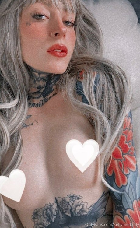 Kelly Medanie star perfect gallery