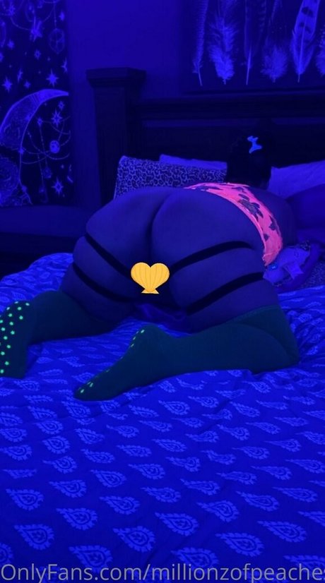 blonde trans onlyfans sexy nude images