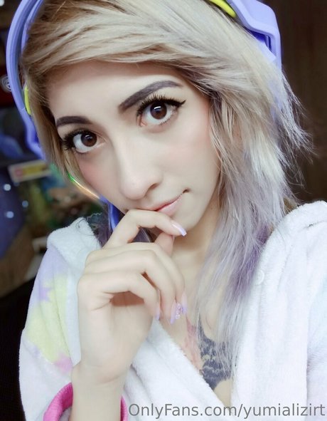 yumializirt model xxx pic