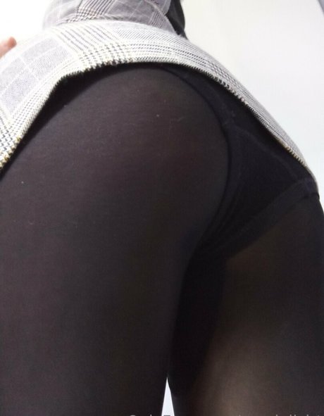 yumializirt model hot images