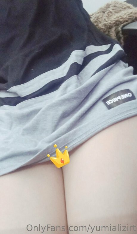 yumializirt pornographic model photo