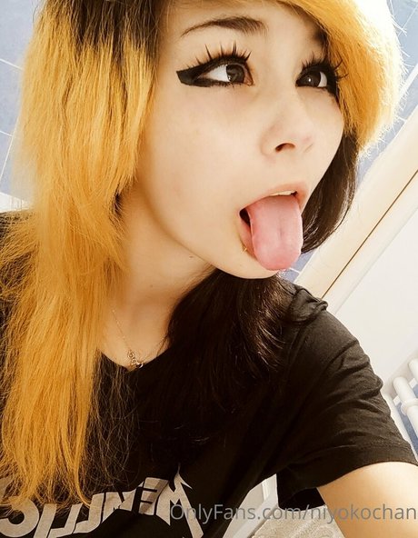 niyokochan sexy star pics