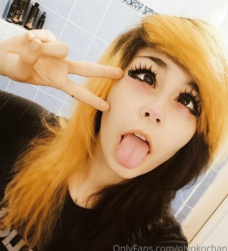 niyokochan naked star archive