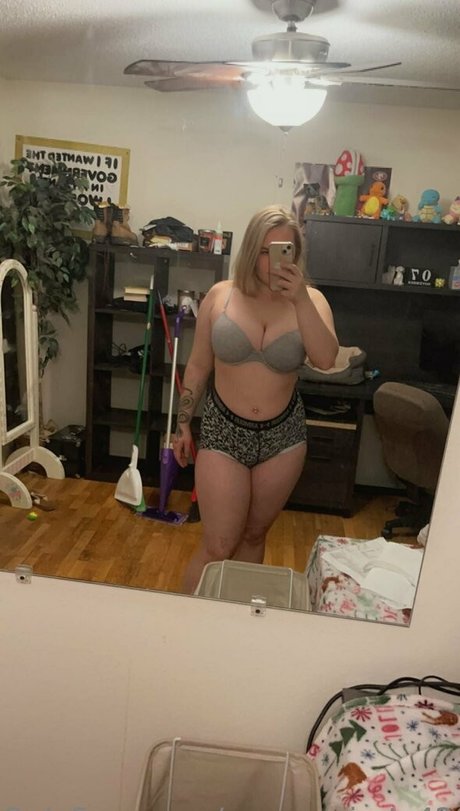 mommyjorts420 model free images