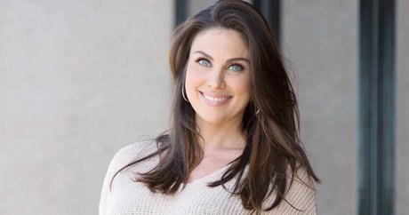 Nadia Bjorlin model top picture