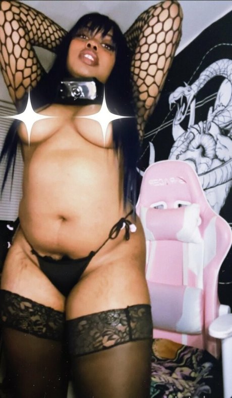 thiccxms star top pictures