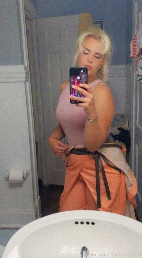 The Sarah Gracie sexy star photos