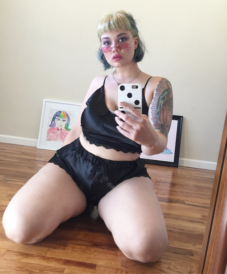 shaved onlyfans hot nude img