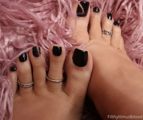 sweetfeetsyfree star top photo