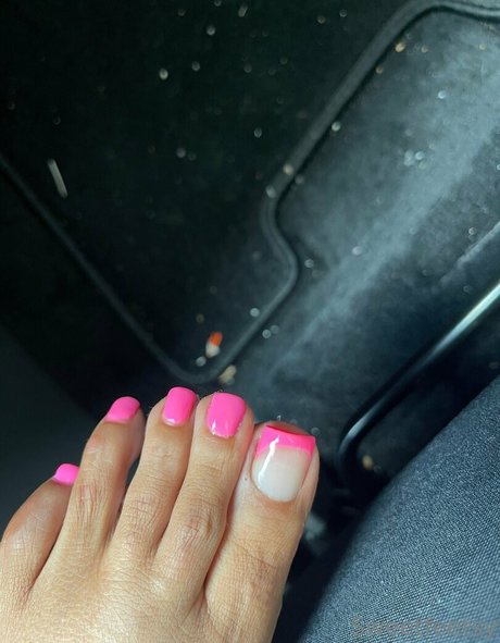 sweetfeetsyfree erotic actress picture