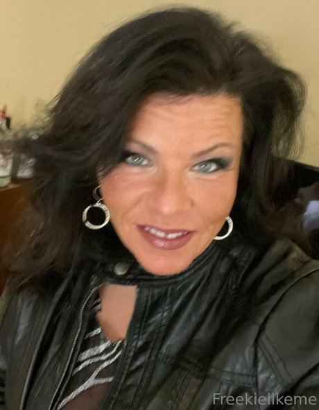 Freekielikeme pornstar perfect pics