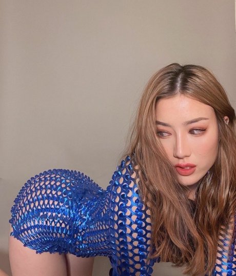 Purple5boo pretty model picture