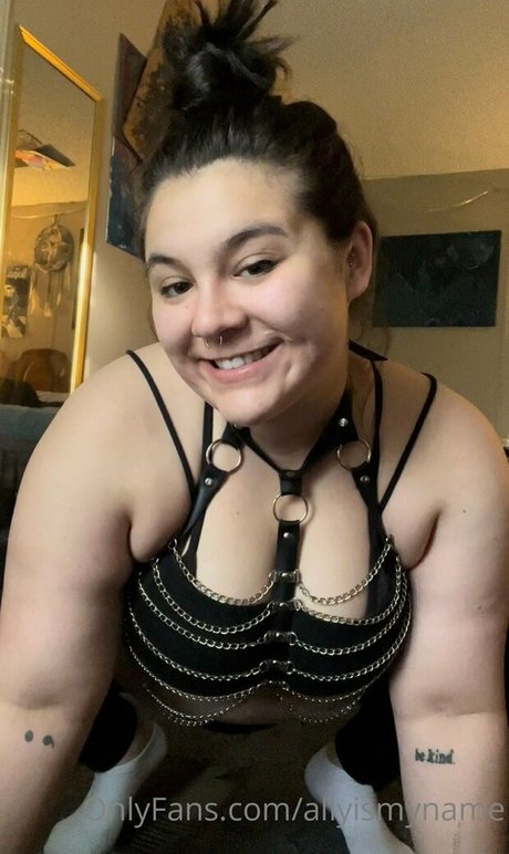 allyismyname nude model pic