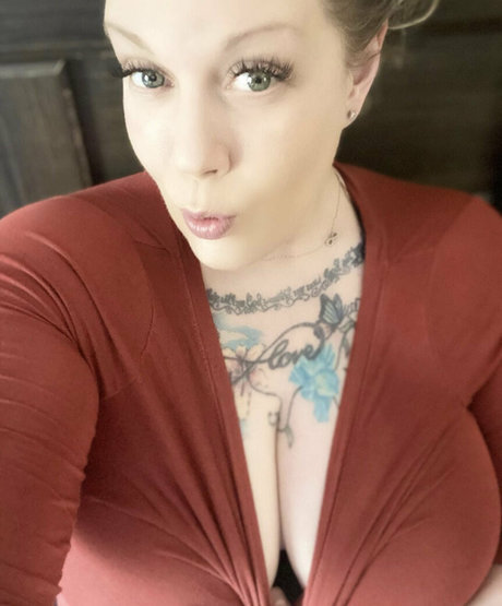 therealvixenval pornographic star archive