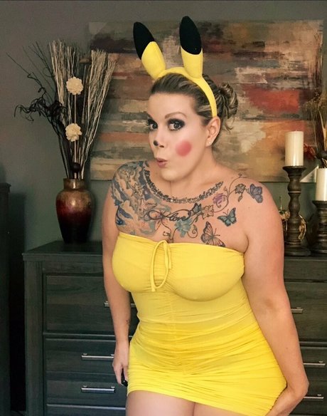 therealvixenval art model pics