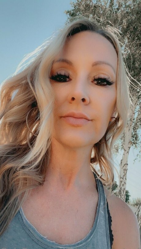 pregnant milf onlyfans sexy images