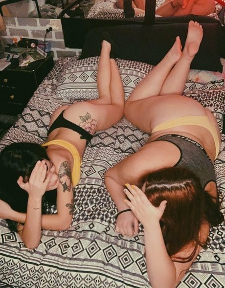 girlonfire12 best model archive