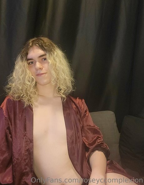 roseyccomplexion top model galleries