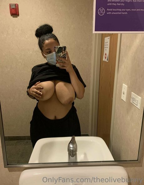 theolivebunny pornstar erotic pics