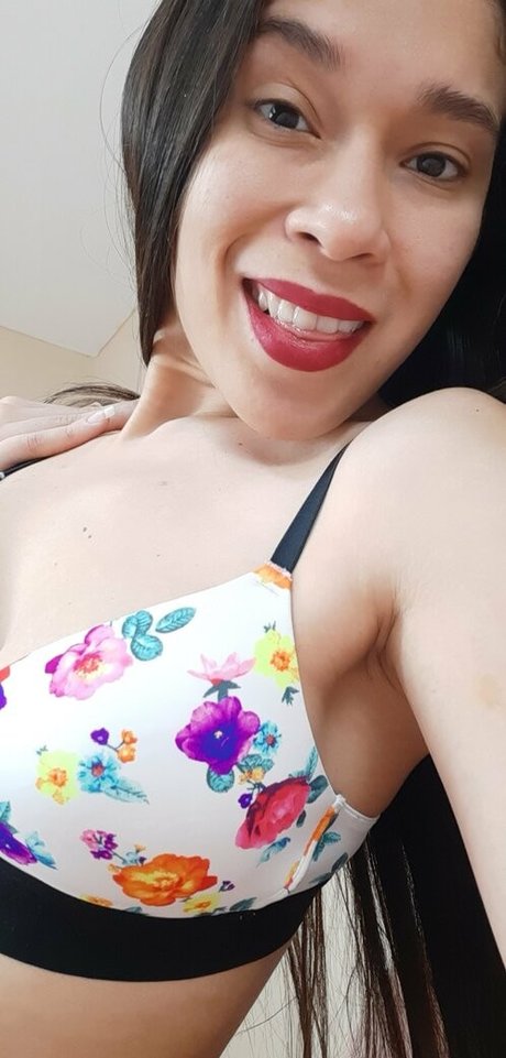 holy olla top star photo